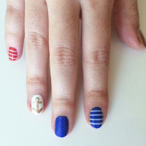 Passo 3, "Nautical Nail Art"