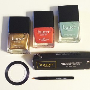 Usa os vernizes da "butter" para criar a Geometric Manicure