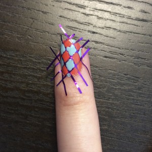 Passo 3 - Geometric Manicure