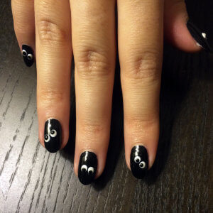 Manicura de Halloween, passo 3