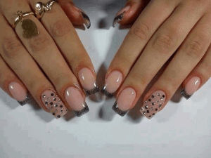 Unhas com acessórios